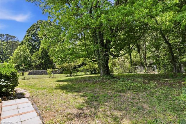 131 Carter Circle, Winston-salem, NC 27106