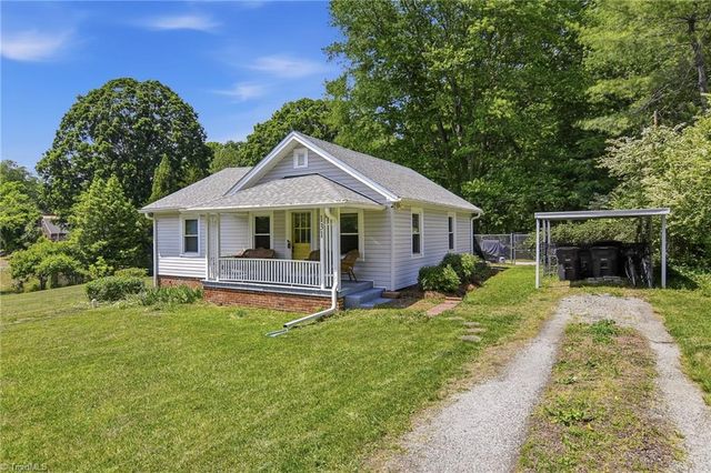 131 Carter Circle, Winston-salem, NC 27106
