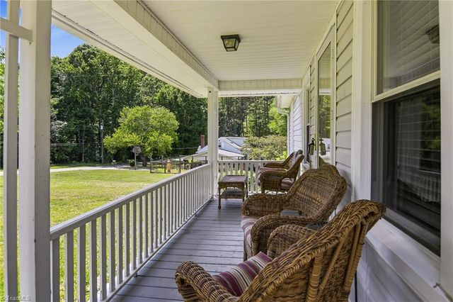 131 Carter Circle, Winston-salem, NC 27106