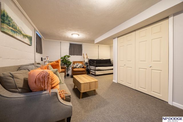 1100 S 37Th Street, Lincoln, NE 68510