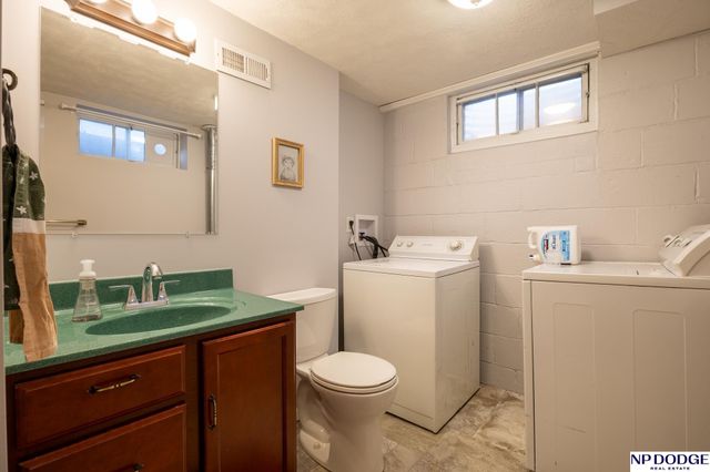 1100 S 37Th Street, Lincoln, NE 68510