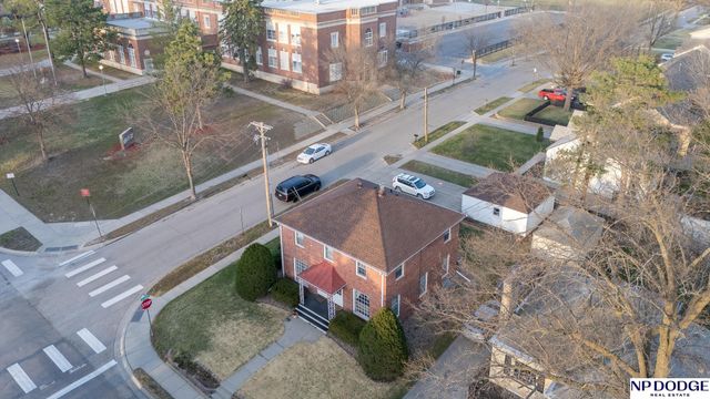 1100 S 37Th Street, Lincoln, NE 68510