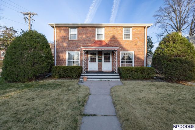 1100 S 37Th Street, Lincoln, NE 68510