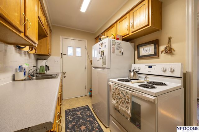 1100 S 37Th Street, Lincoln, NE 68510