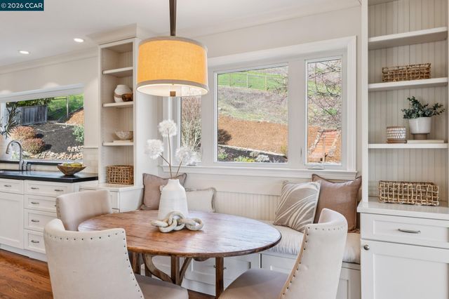 1211 Larch Avenue, Moraga, CA 94556