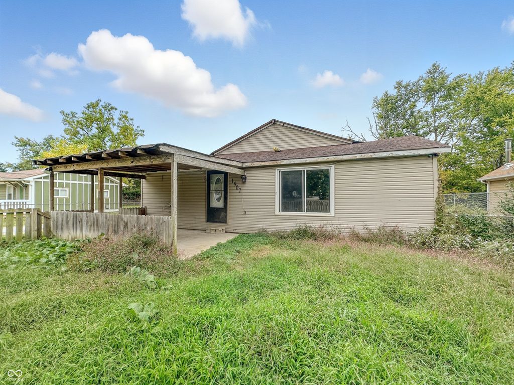 1902 S Grant Avenue, Indianapolis, IN 46203