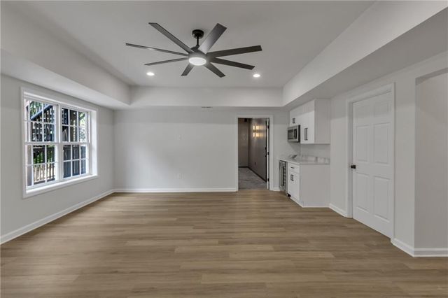 802 Bishops Run Lane, Mableton, GA 30126