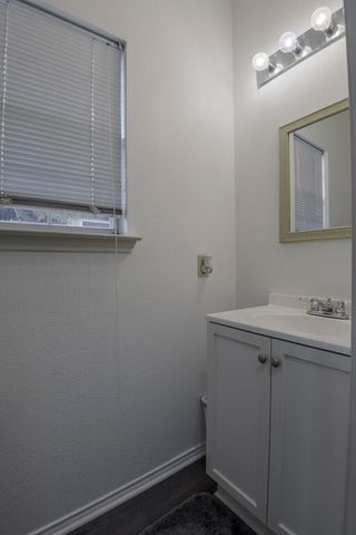 5428 Rolling Green Road, Arlington, TX 76017