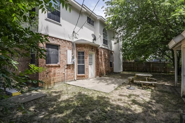 5428 Rolling Green Road, Arlington, TX 76017