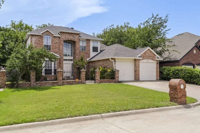 5428 Rolling Green Road, Arlington, TX 76017