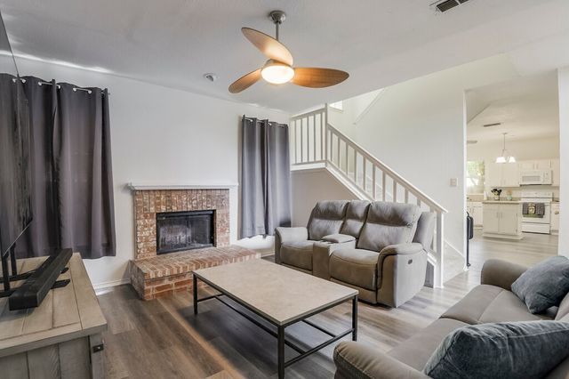 5428 Rolling Green Road, Arlington, TX 76017