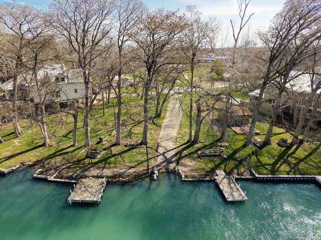 169 Woods End, New Braunfels, TX 78130