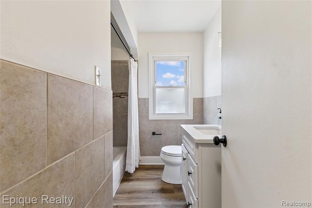 1808 W 12 Mile Road, Royal Oak, MI 48073