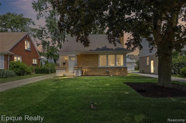 1808 W 12 Mile Road, Royal Oak, MI 48073