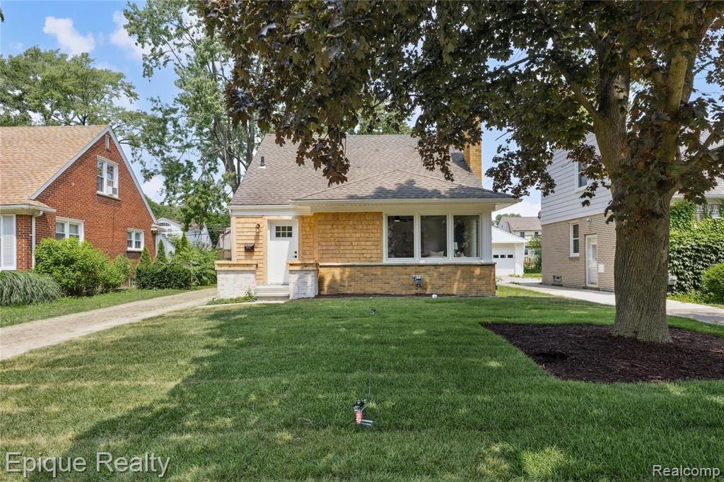 1808 W 12 Mile Road, Royal Oak, MI 48073