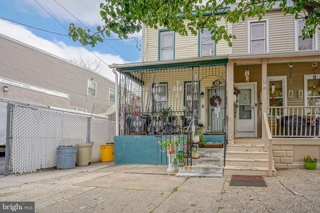 126 N 23RD ST, CAMDEN, NJ 08105 — photo 2