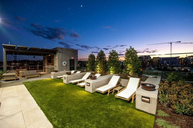 1212 Laurel St Apt 715, Nashville, TN 37203
