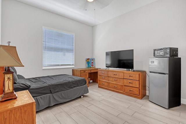 309 NE 11th Avenue, Boynton Beach, FL 33435