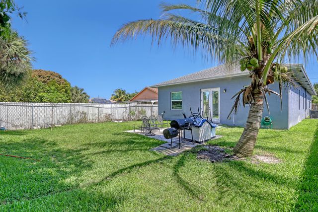 309 NE 11th Avenue, Boynton Beach, FL 33435