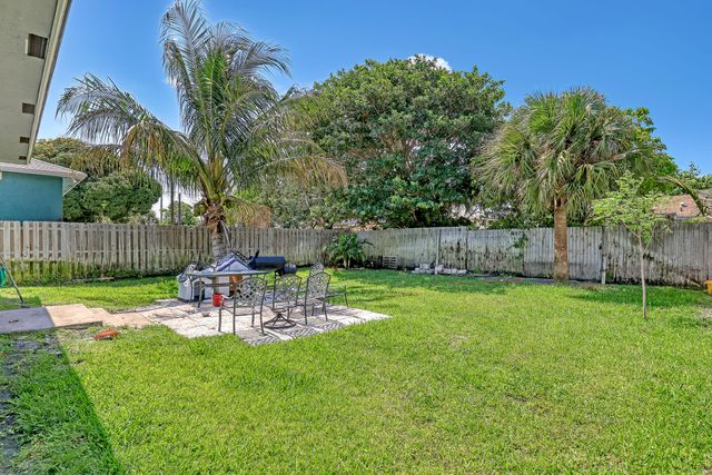 309 NE 11th Avenue, Boynton Beach, FL 33435