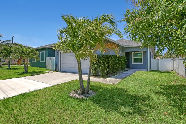 309 NE 11th Avenue, Boynton Beach, FL 33435