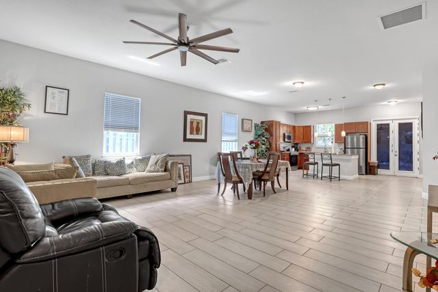 309 NE 11th Avenue, Boynton Beach, FL 33435