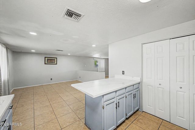 1902 N 41ST Avenue, Phoenix, AZ 85009