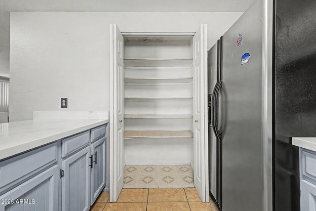 1902 N 41ST Avenue, Phoenix, AZ 85009