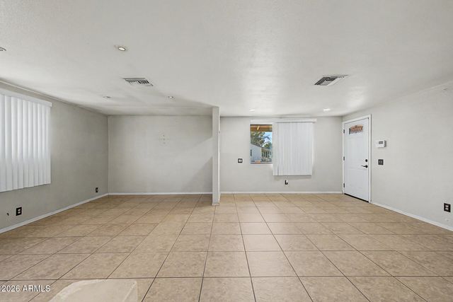 1902 N 41ST Avenue, Phoenix, AZ 85009