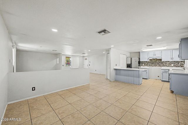 1902 N 41ST Avenue, Phoenix, AZ 85009