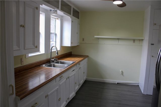 903 W Alice Ave, Kingsville, TX 78363