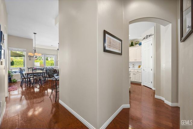 1907 Heaton Street, Bakersfield, CA 93311