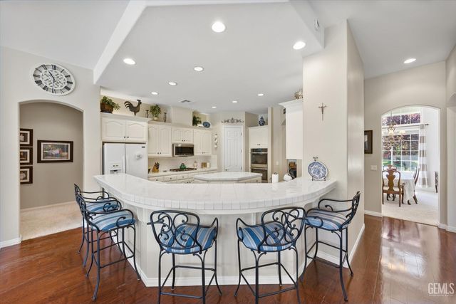 1907 Heaton Street, Bakersfield, CA 93311