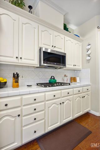 1907 Heaton Street, Bakersfield, CA 93311