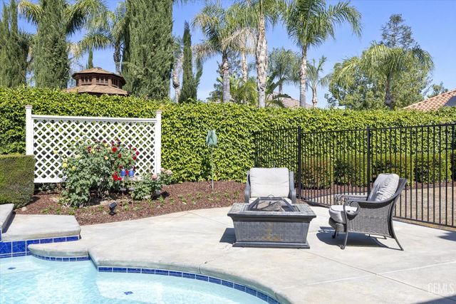 1907 Heaton Street, Bakersfield, CA 93311