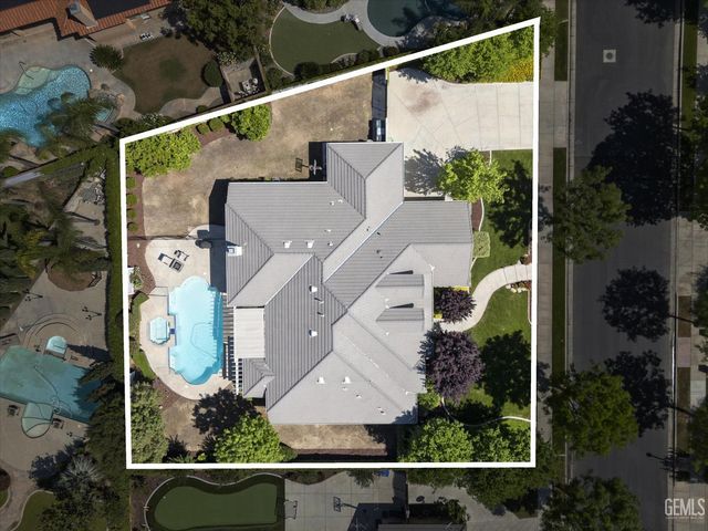 1907 Heaton Street, Bakersfield, CA 93311