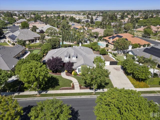 1907 Heaton Street, Bakersfield, CA 93311