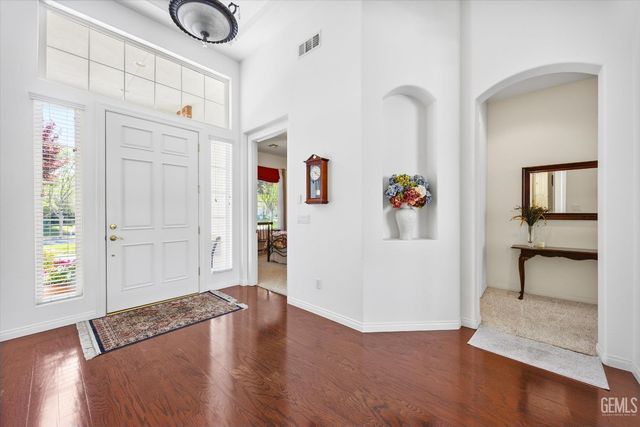 1907 Heaton Street, Bakersfield, CA 93311