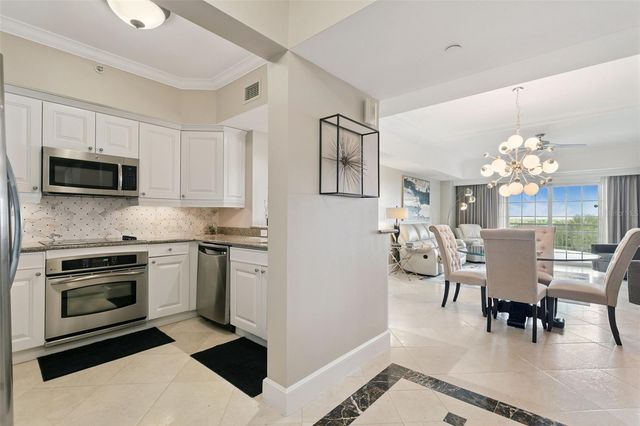 7593 GATHERING DRIVE 401, Reunion, FL 34747