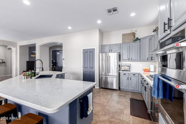 2060 E FLINTLOCK Way, Chandler, AZ 85286