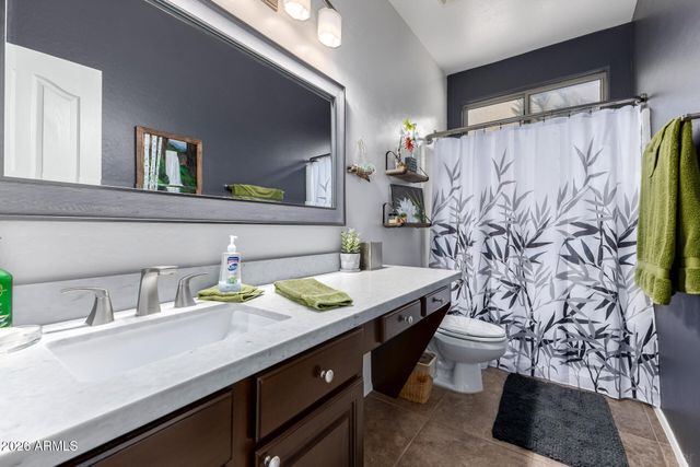 2060 E FLINTLOCK Way, Chandler, AZ 85286