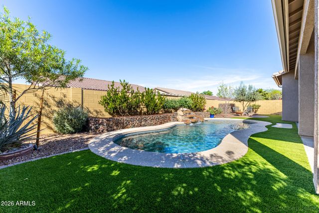 2060 E FLINTLOCK Way, Chandler, AZ 85286