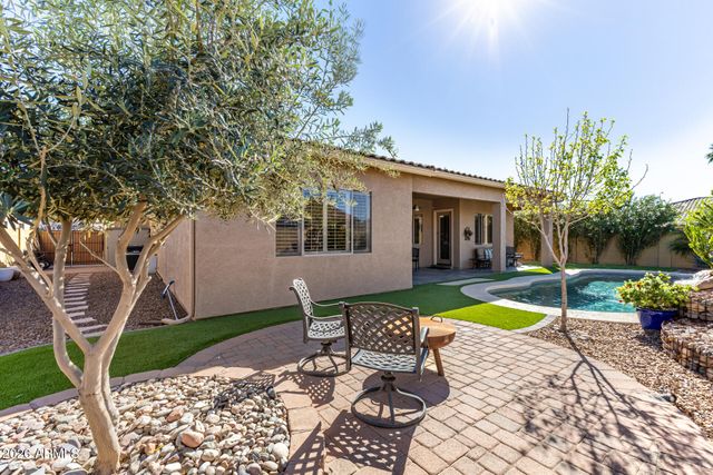 2060 E FLINTLOCK Way, Chandler, AZ 85286