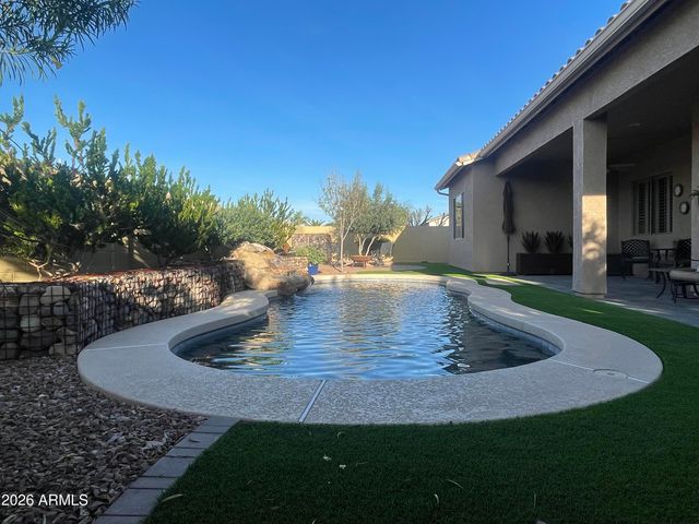 2060 E FLINTLOCK Way, Chandler, AZ 85286