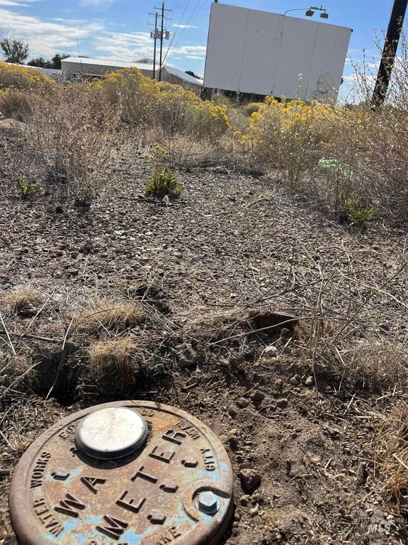 960 Sunset Strip, Mountain Home, ID 83647 photo 10