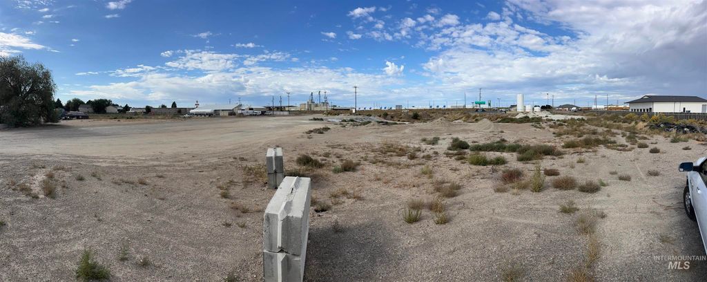 960 Sunset Strip, Mountain Home, ID 83647 photo 6