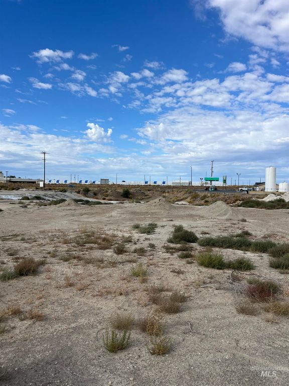 960 Sunset Strip, Mountain Home, ID 83647 photo 7