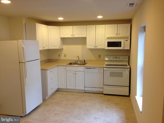 90 W CENTRAL AVE, Paoli, PA 19301