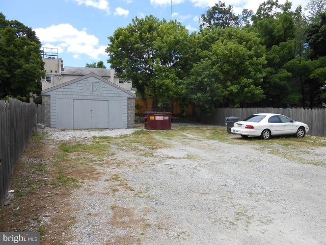 90 W CENTRAL AVE, Paoli, PA 19301