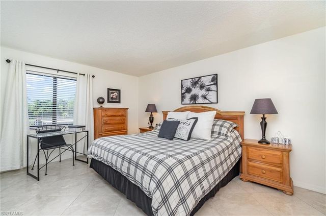 3635 Boca Ciega DR # 214, Naples, FL 34112